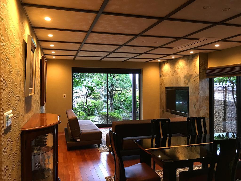 京都市 花ノ坊 金閣寺道ヴィラ エクステリア 写真